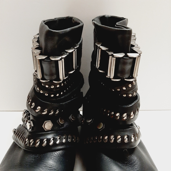 L.A.M.B. Tessa Moto Short Ankle Stud Boots Slip-On Genuine Leather Black Sz 6 M - Picture 6 of 16